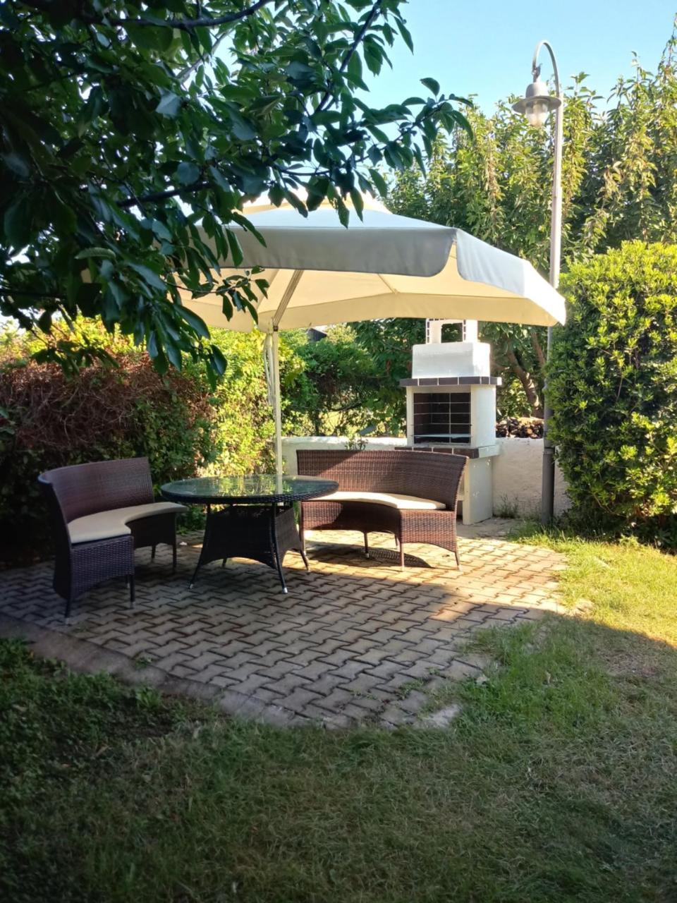 Xasteria Appartement Velika  Buitenkant foto